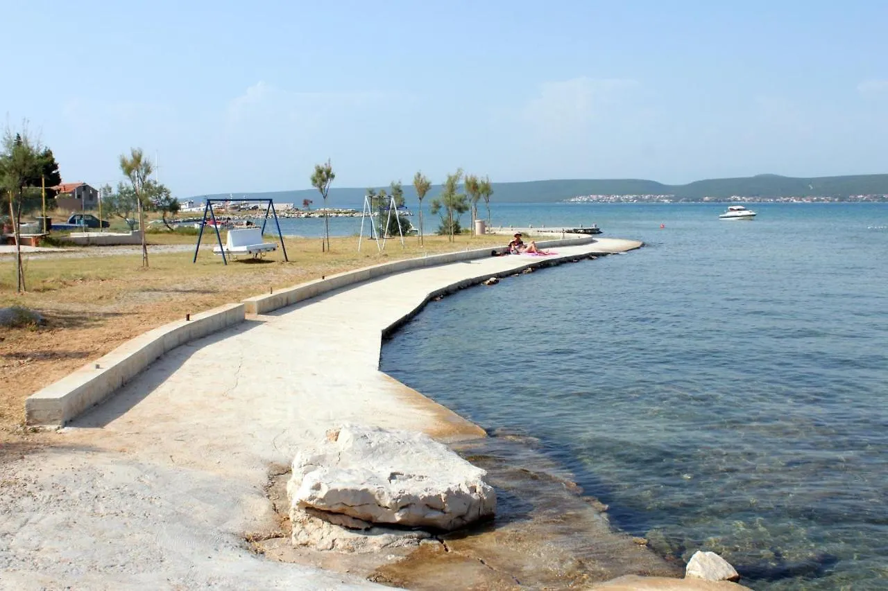 Apartments And Rooms By The Sea Mrljane, Pasman - 8464 Neviđane Vendégház