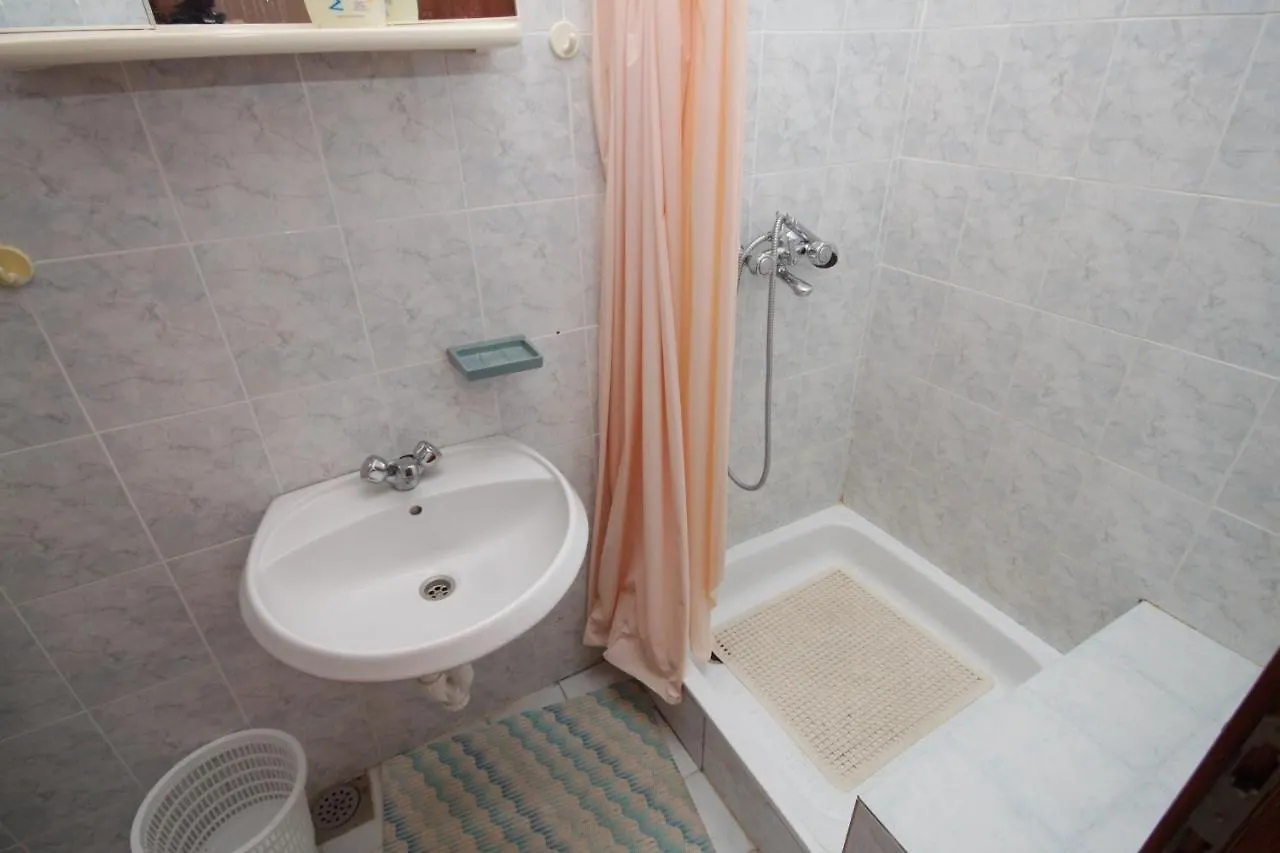 Apartments And Rooms By The Sea Mrljane, Pasman - 8464 Neviđane