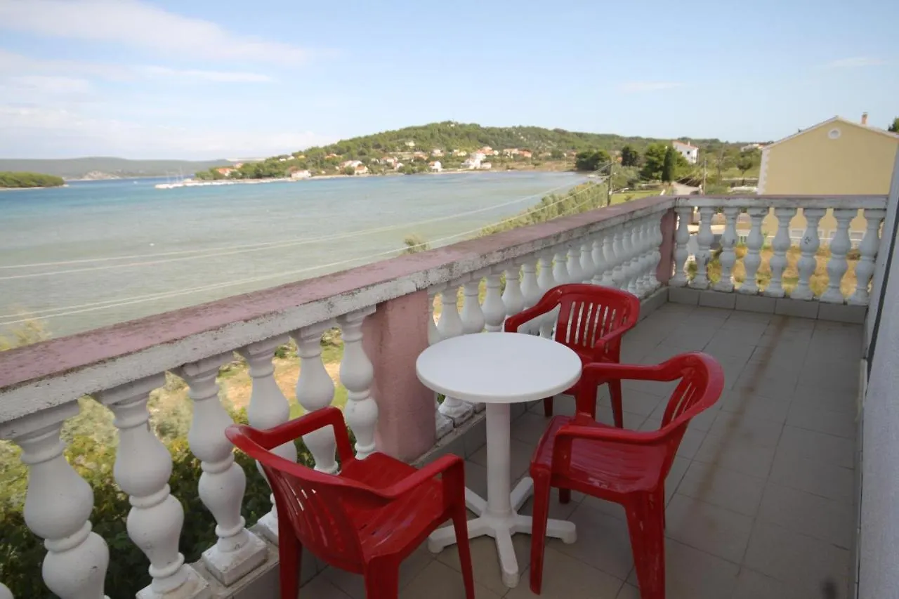 Apartments And Rooms By The Sea Mrljane, Pasman - 8464 Nevidane