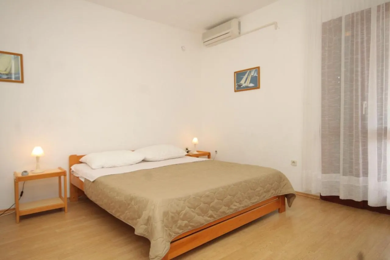 Apartments And Rooms By The Sea Mrljane, Pasman - 8464 Nevidane 3*,  Croatia